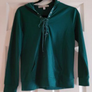 Pre-Owned GYPSIES Green Hooded Long Sleeve Tie Front Closure Top XS